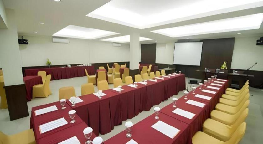 Sarila Hotel Solo Экстерьер фото